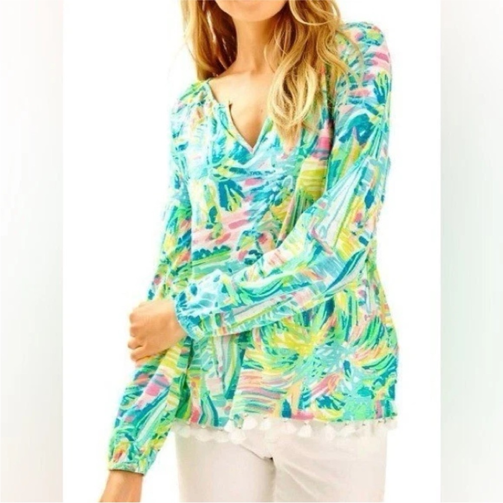 Lilly Pulitzer linzy tassel top sea salt and sun size small v neck shirt